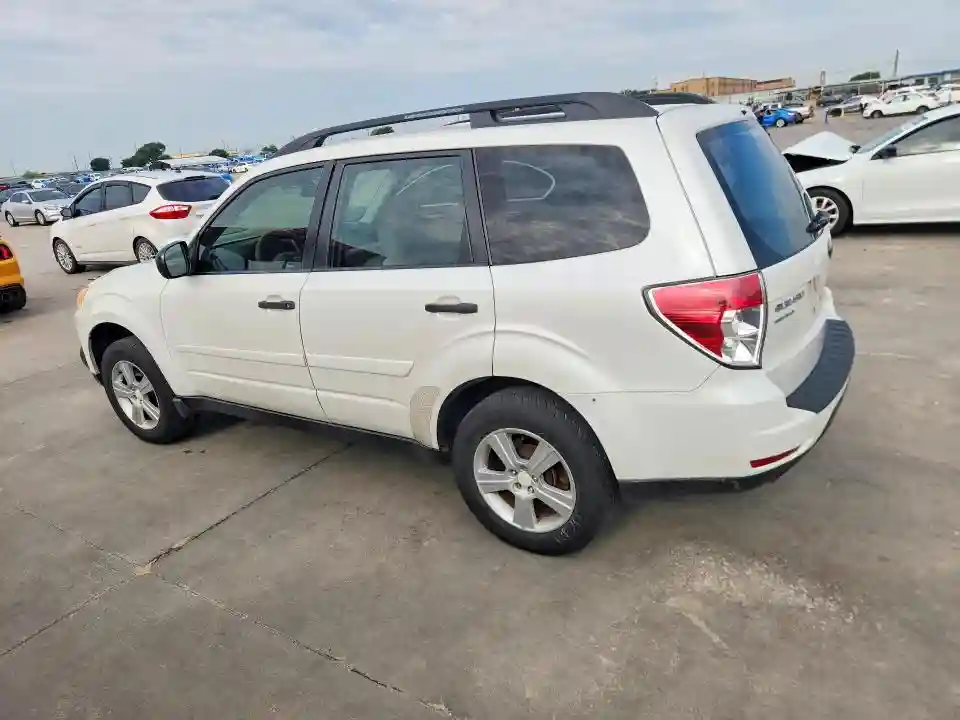 JF2SHBBC0BH751495 2011 SUBARU FORESTER-1