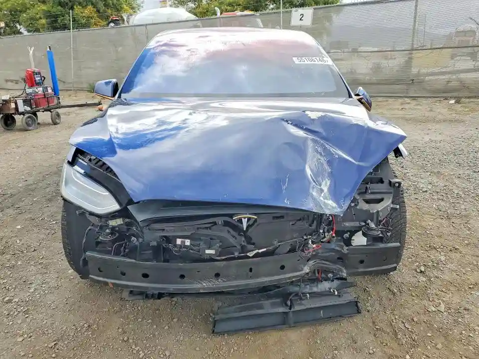 5YJXCBE47HF052865 2017 TESLA MODEL X-4
