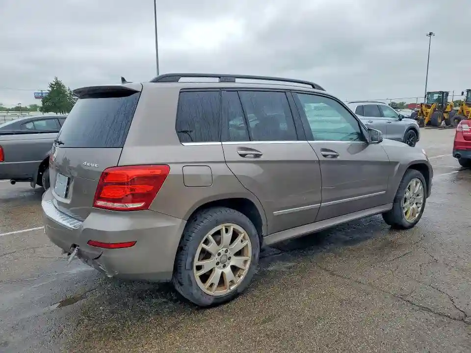 WDCGG8JB8DF966389 2013 MERCEDES-BENZ GLK-CLASS-2