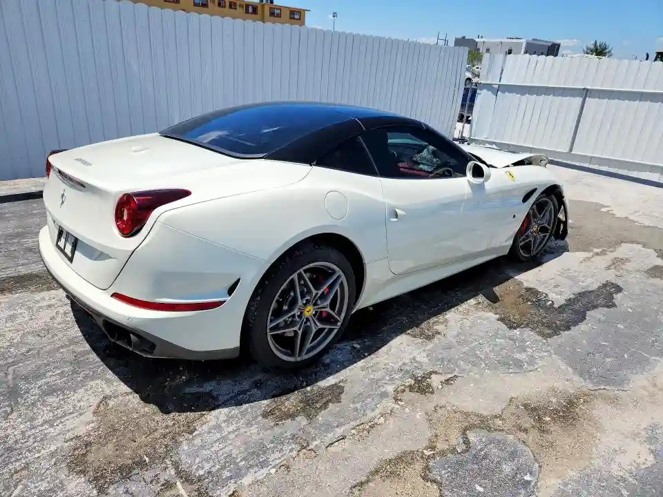 ZFF77XJA1H0221016 2017 FERRARI CALIFORNIA-2