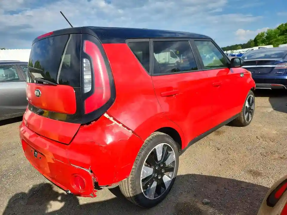 KNDJP3A59K7017689 2019 KIA SOUL-2