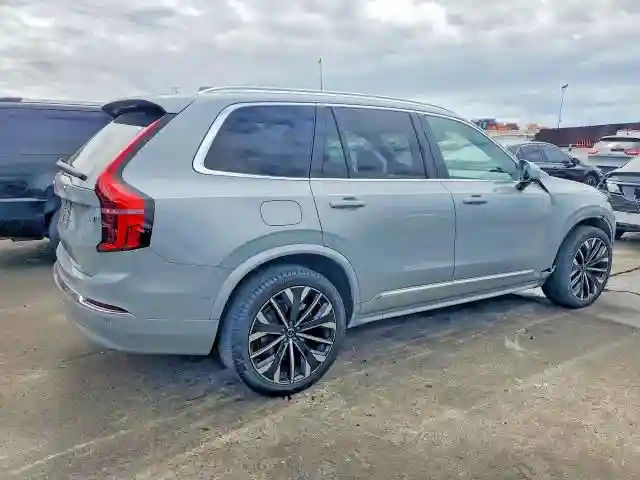 YV4M12JB7S1390857 2025 VOLVO XC90-2