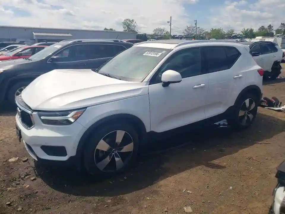 YV4162UK3K2069926 2019 VOLVO XC40-0