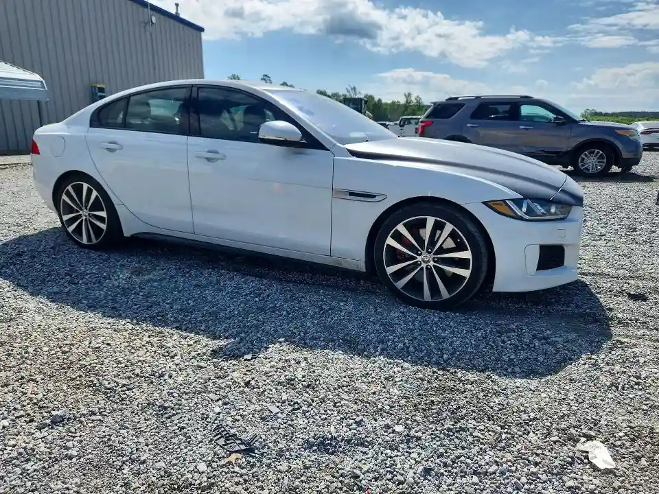 SAJAG4FV7KCP47415 2019 JAGUAR XE-3