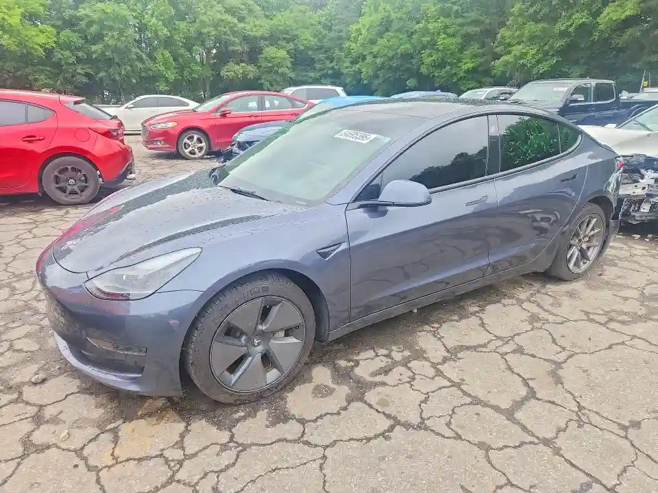 5YJ3E1EA3PF680266 2023 TESLA MODEL 3-0