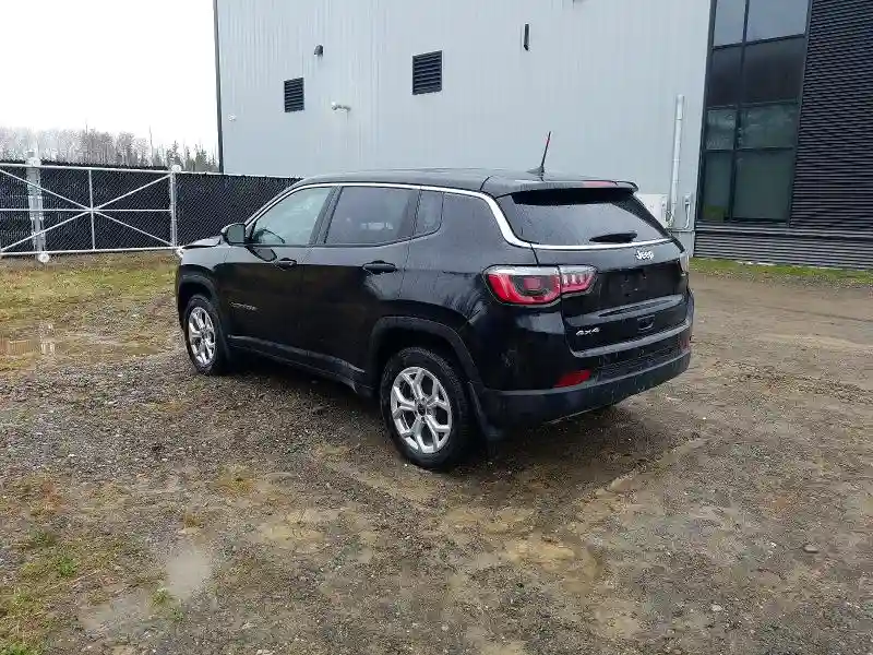 3C4NJDAN1ST520427 2025 JEEP COMPASS-1