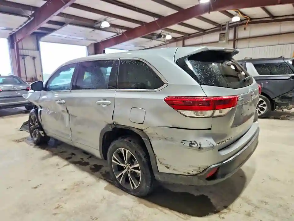 5TDZARFH0JS035819 2018 TOYOTA HIGHLANDER-1