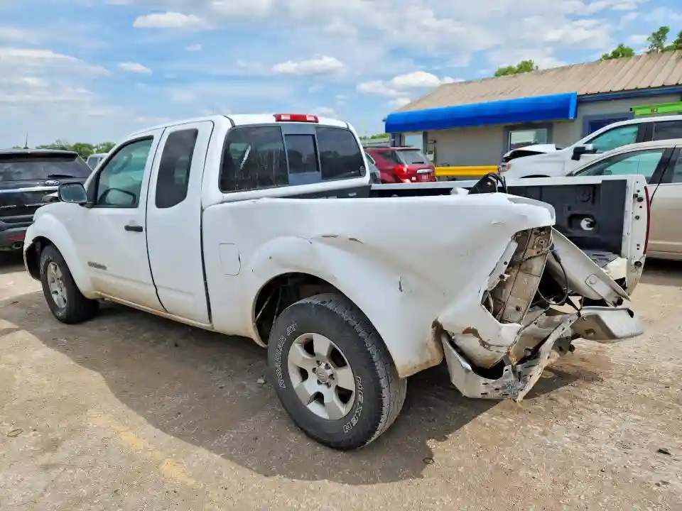 5Z62D0CT2AC429354 2010 SUZUKI EQUATOR BA-1