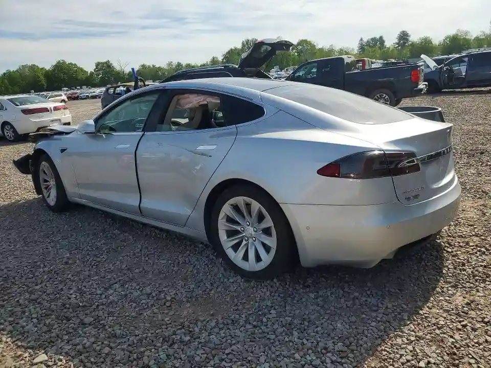 5YJSA1E18HF199213 2017 TESLA MODEL S-1