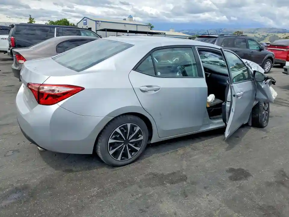 2T1BURHE0JC020905 2018 TOYOTA COROLLA-2