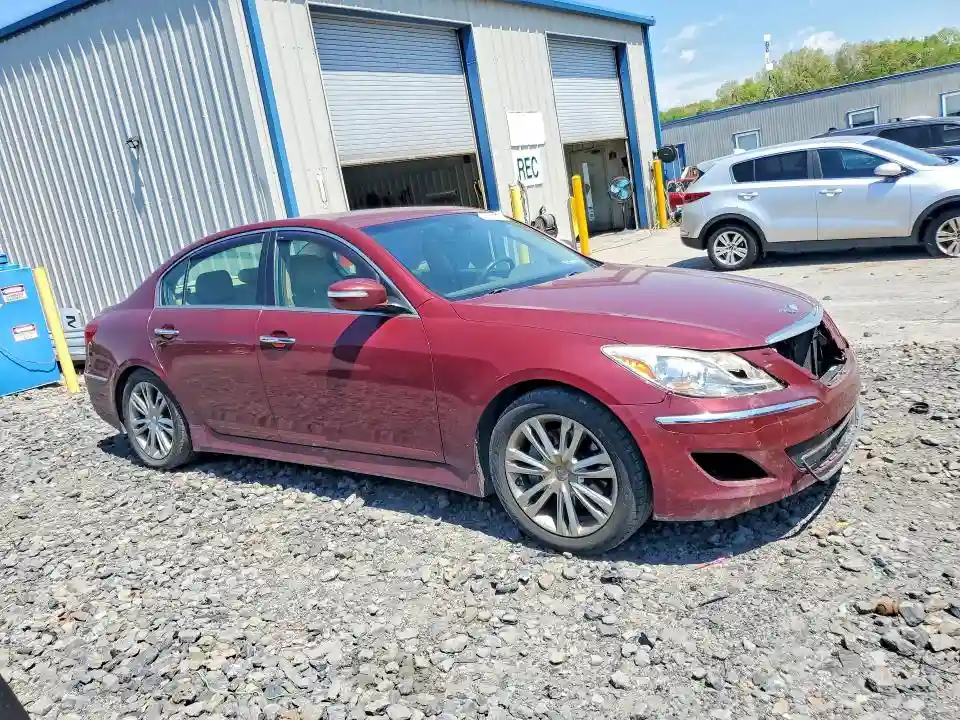 KMHGC4DD7DU235872 2013 HYUNDAI GENESIS-3