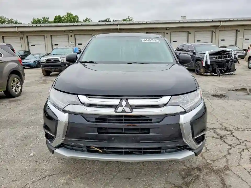 JA4AZ3A39JJ005076 2018 MITSUBISHI OUTLANDER-4
