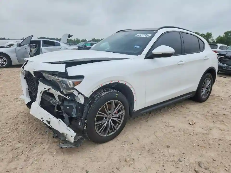 ZASPAJANXN7D26857 2022 ALFA ROMEO STELVIO-0