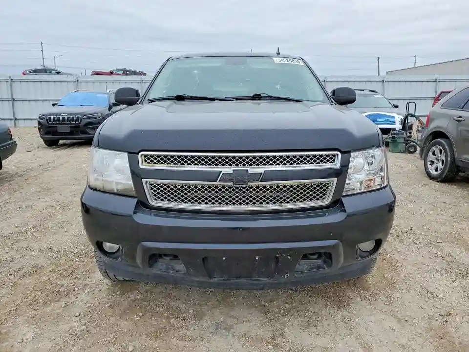 1GNUKJE32AR209457 2010 CHEVROLET SUBURBAN-4