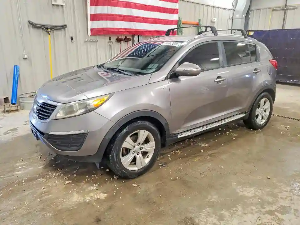 KNDPBCA22D7401797 2013 KIA SPORTAGE-0