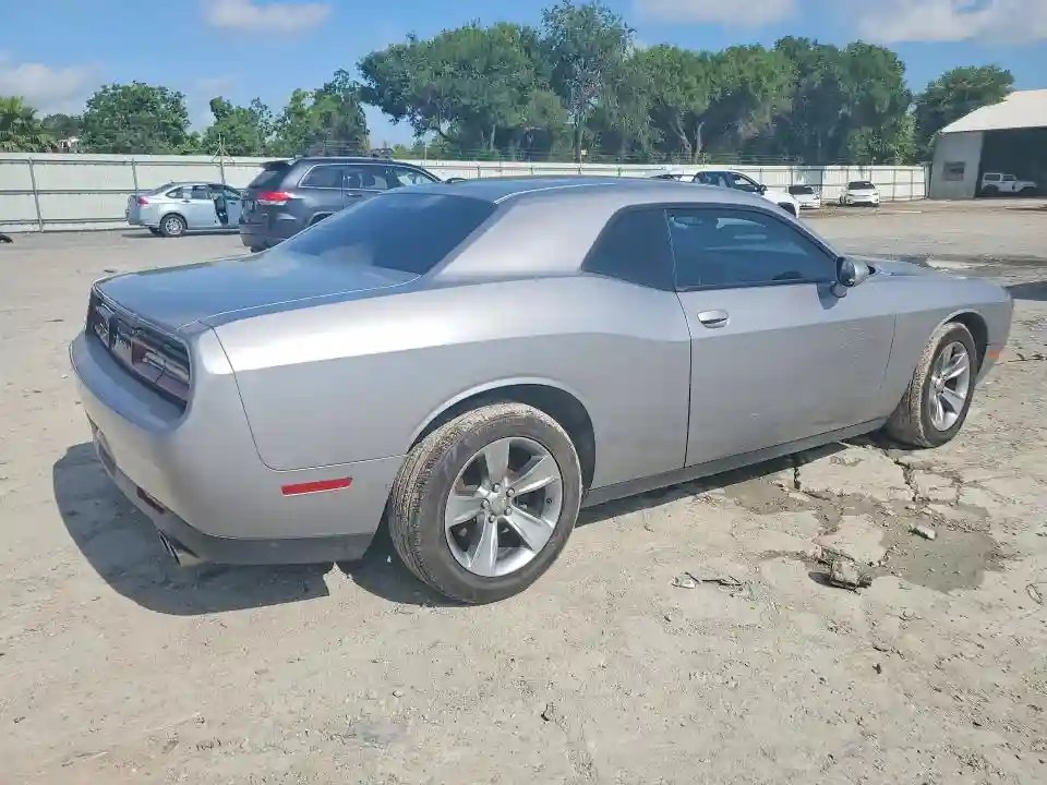 2C3CDZAG1HH609028 2017 DODGE CHALLENGER-2