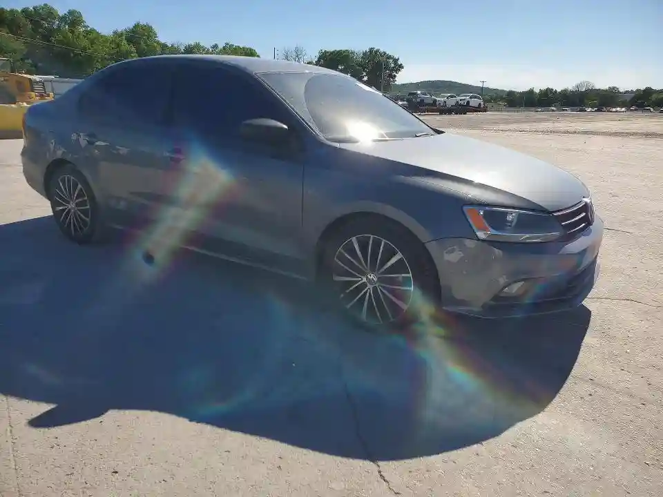 3VWD17AJ3GM230537 2016 VOLKSWAGEN JETTA-3