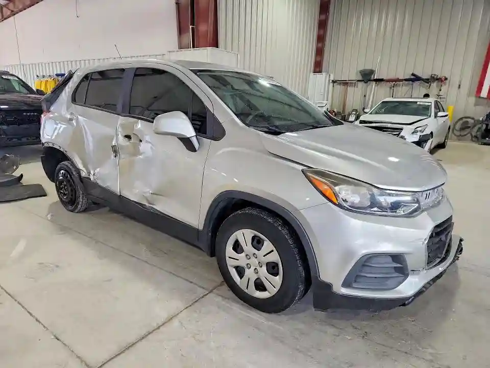 KL7CJKSB7JB599907 2018 CHEVROLET TRAX-3