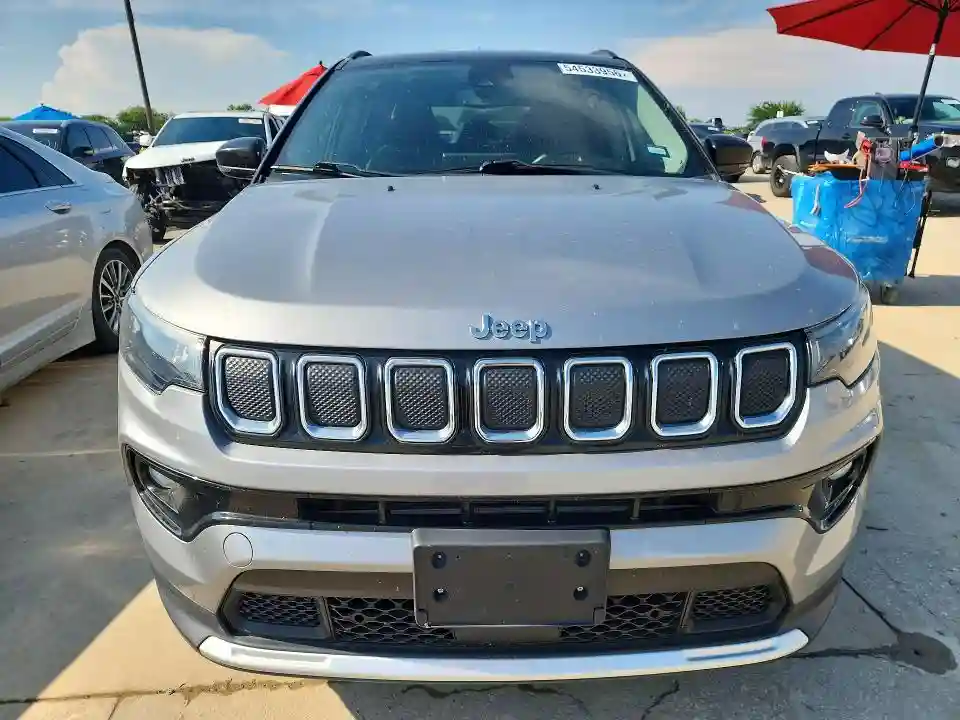 3C4NJDCB1NT210348 2022 JEEP COMPASS-4