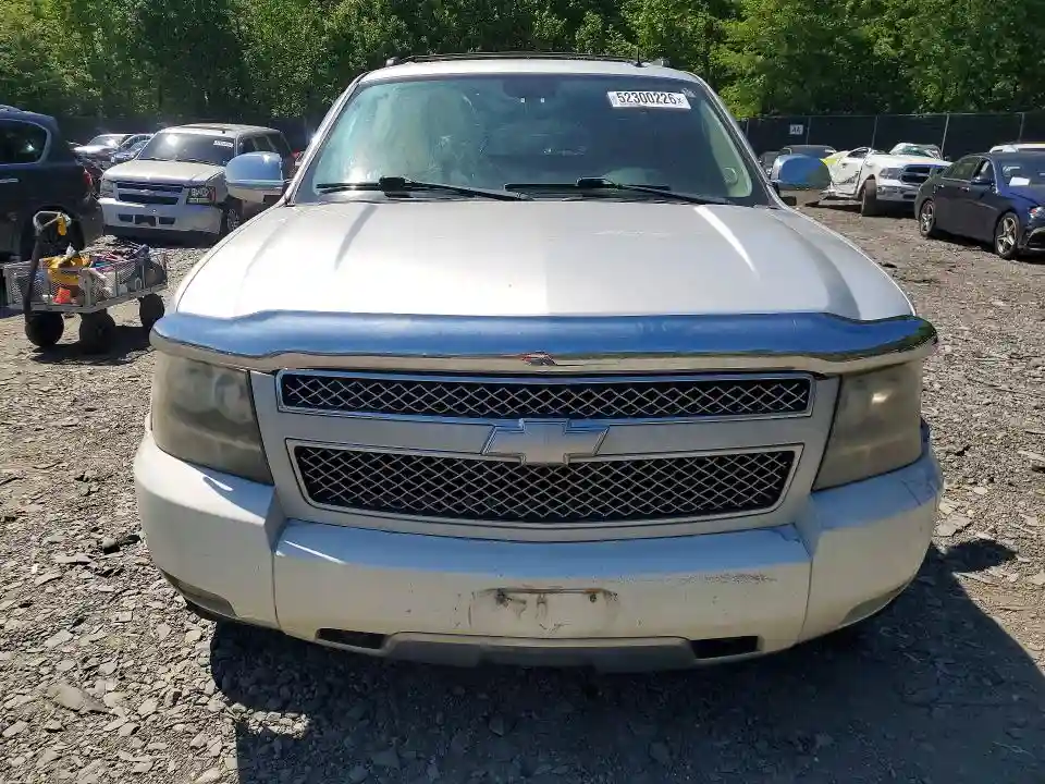 3GNTKFE30BG229202 2011 CHEVROLET AVALANCHE-4