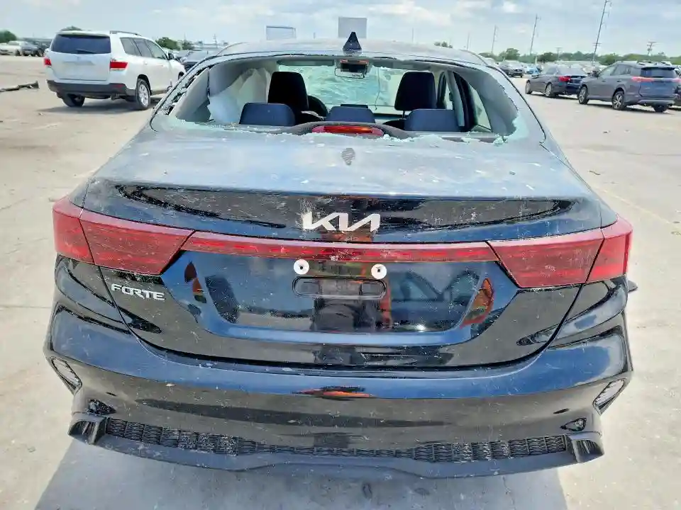 3KPF24AD6RE749158 2024 KIA FORTE LXS-5