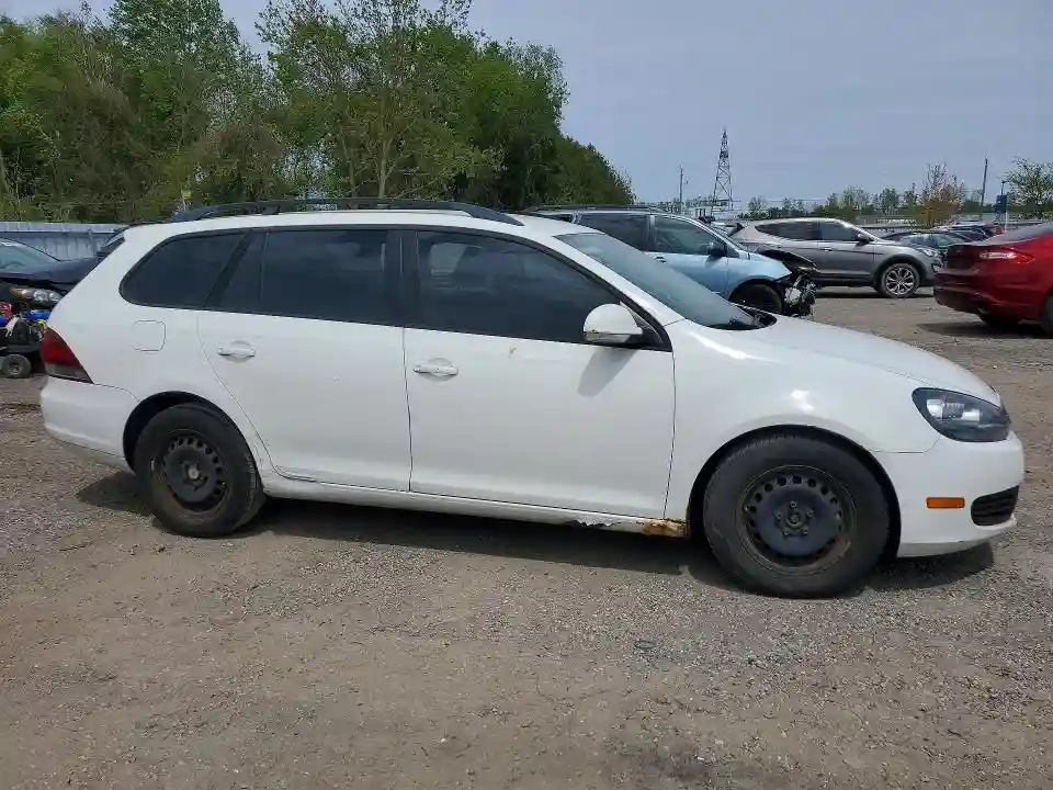 3VWPX7AJXBM660070 2011 VOLKSWAGEN GOLF-3