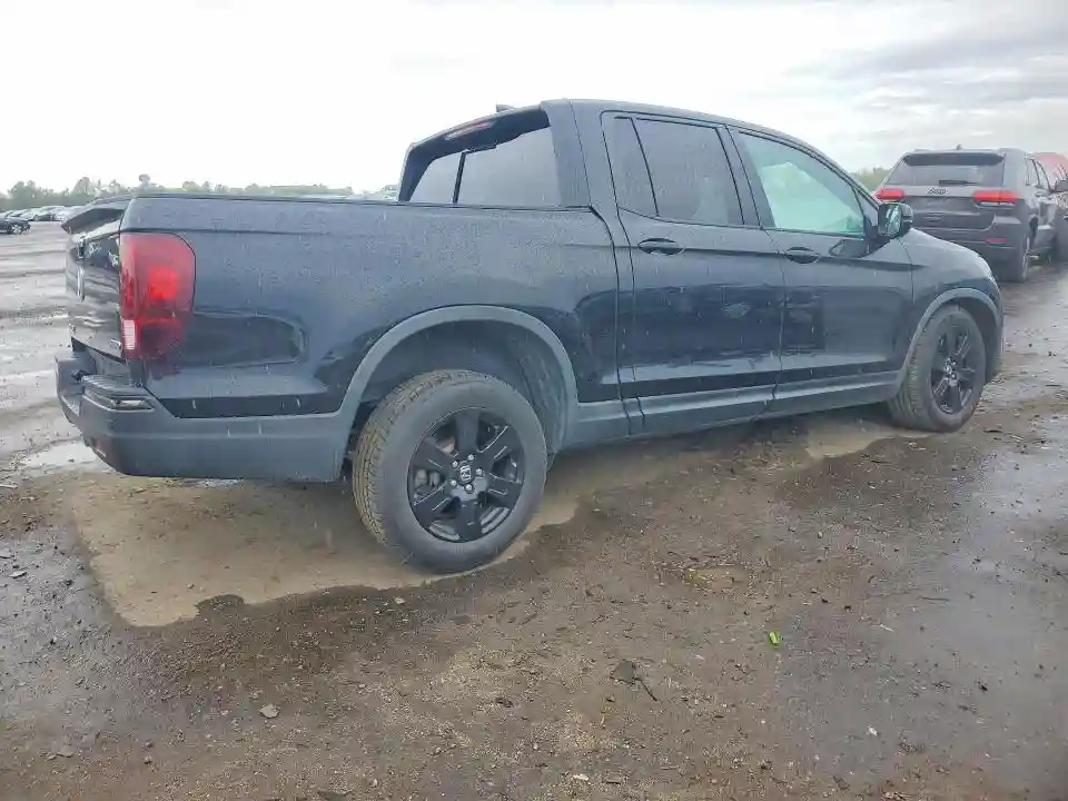 5FPYK3F82JB012673 2018 HONDA RIDGELINE-2