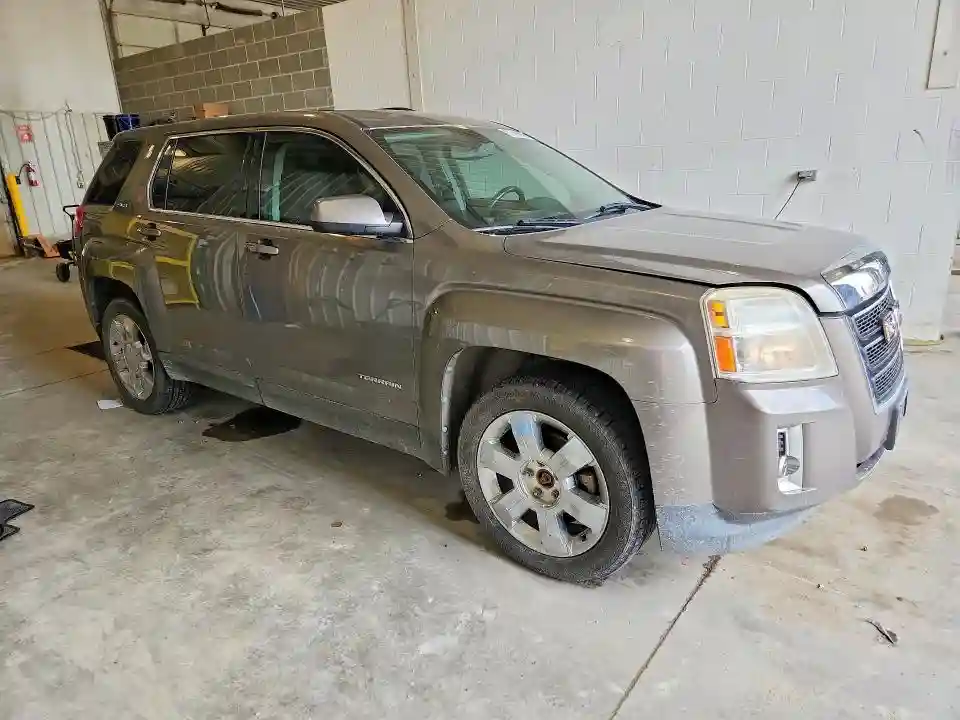 2CTFLDEY8A6344745 2010 GMC TERRAIN-3