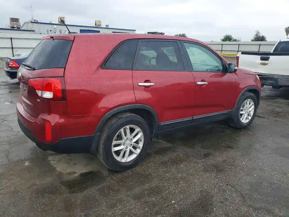 5XYKT3A67FG596196 2015 KIA SORENTO-2