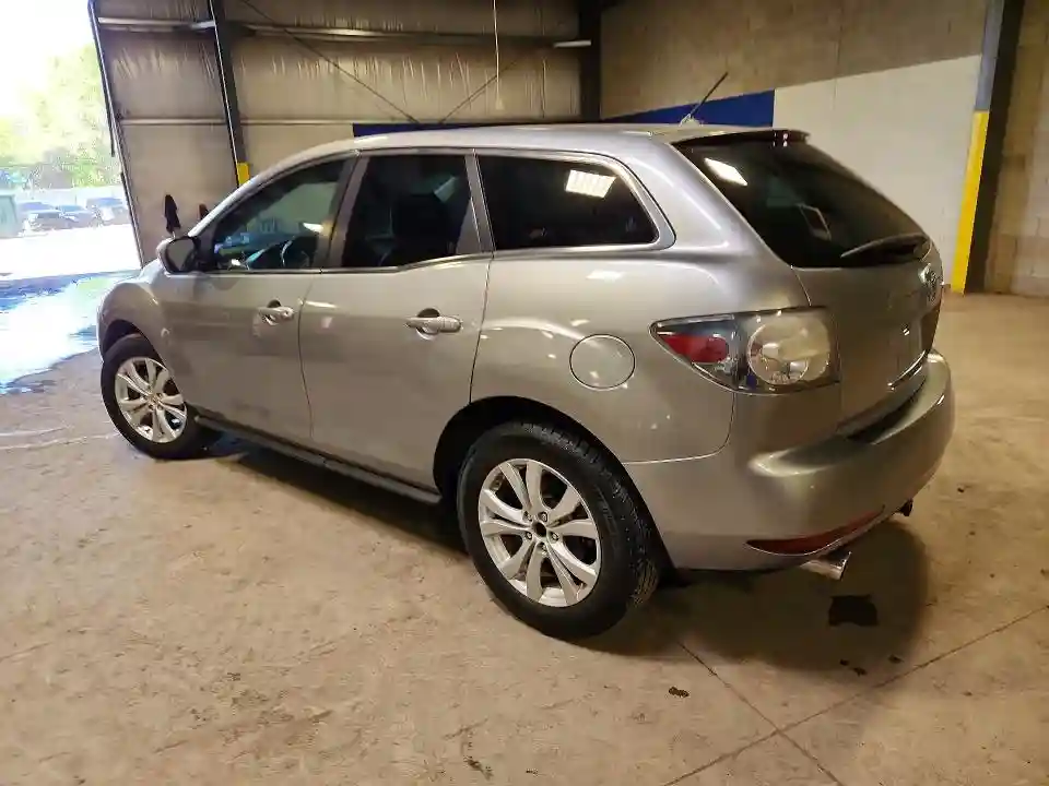 JM3ER2CL7B0360809 2011 MAZDA CX-7-1