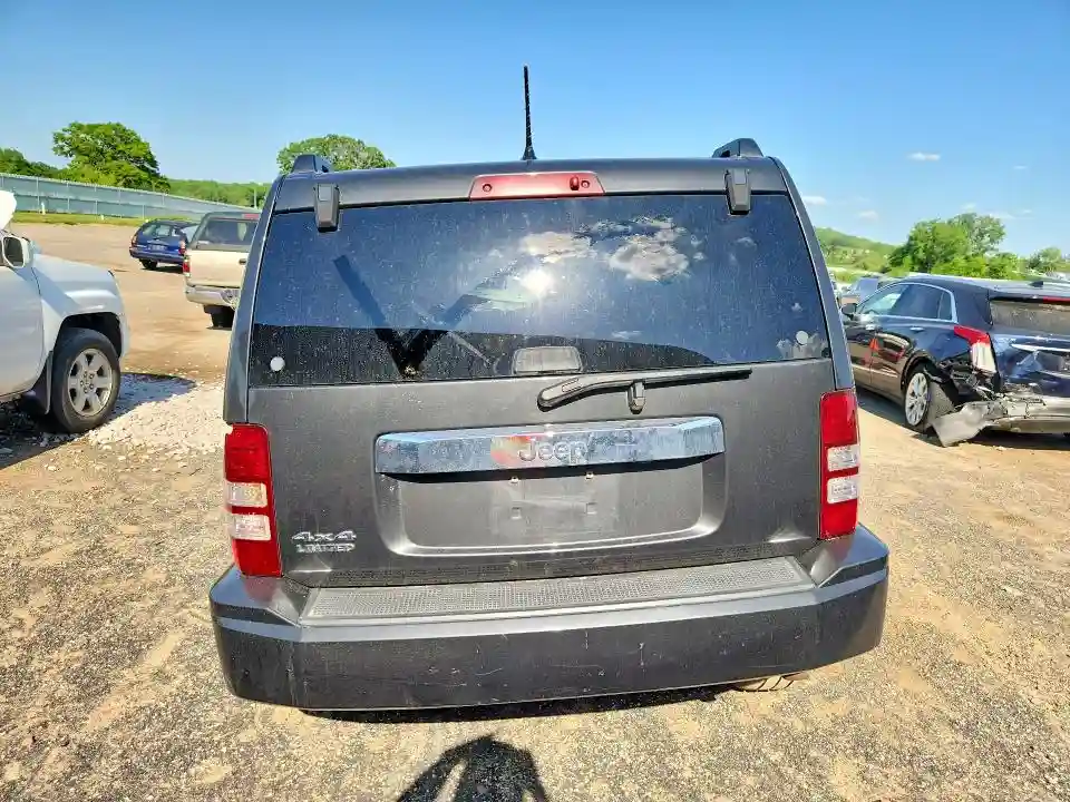 1J4PN5GKXBW534136 2011 JEEP LIBERTY-5