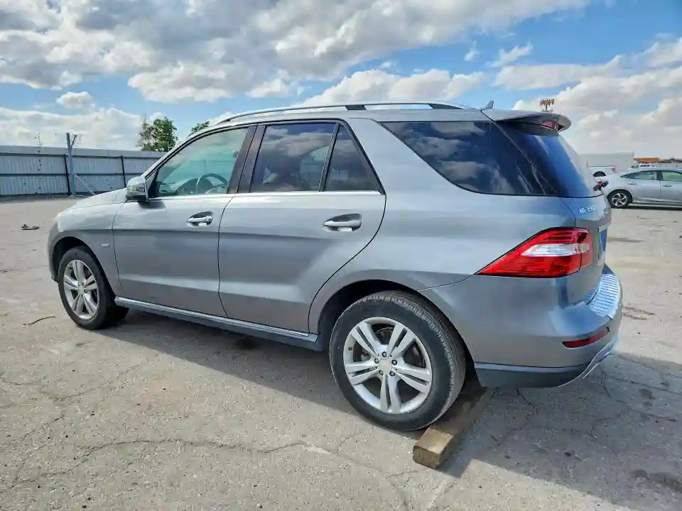 4JGDA2EB5CA008593 2012 MERCEDES-BENZ M-CLASS-1