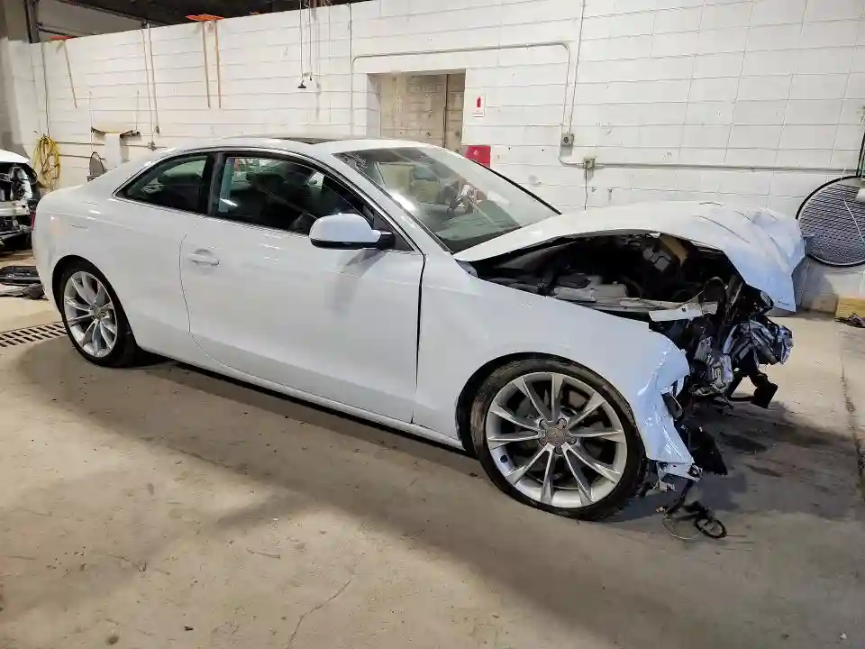 WAULFAFRXEA070417 2014 AUDI A5-3