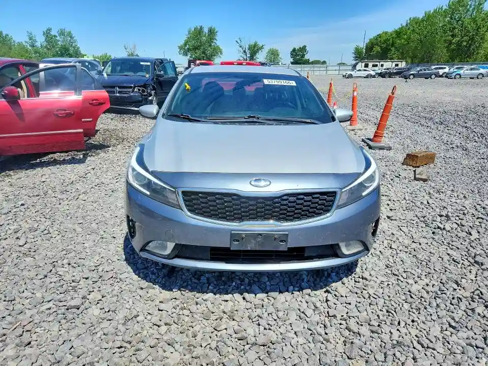 3KPFK4A75JE213963 2018 KIA FORTE-4