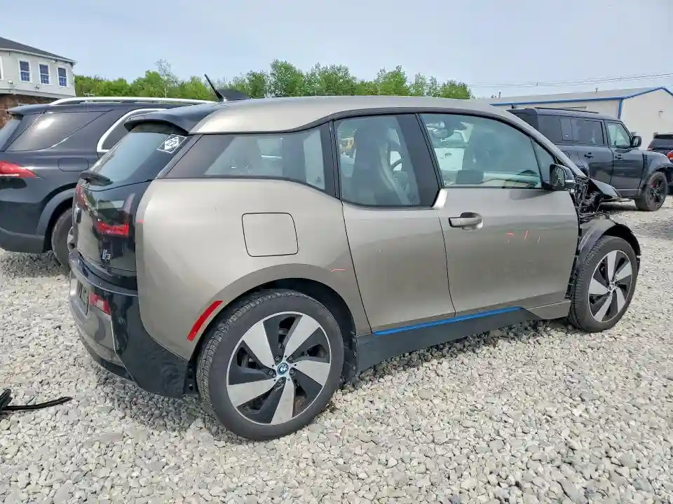 WBY1Z2C5XGV556728 2016 BMW I SERIES-2
