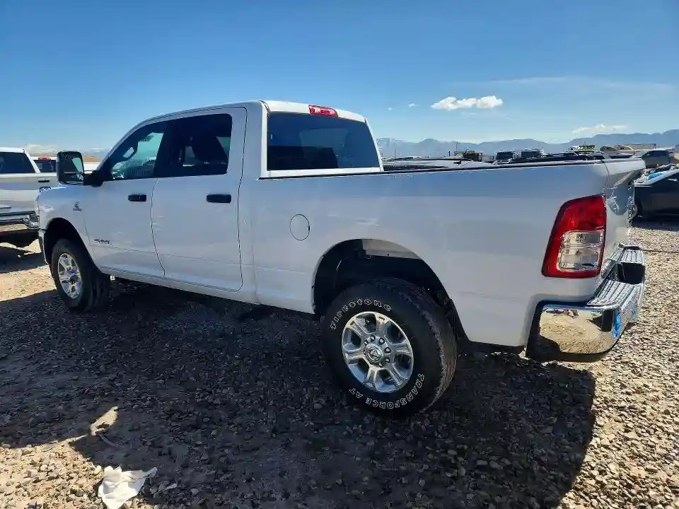 3C6UR5DL8PG537625 2023 RAM 2500-1