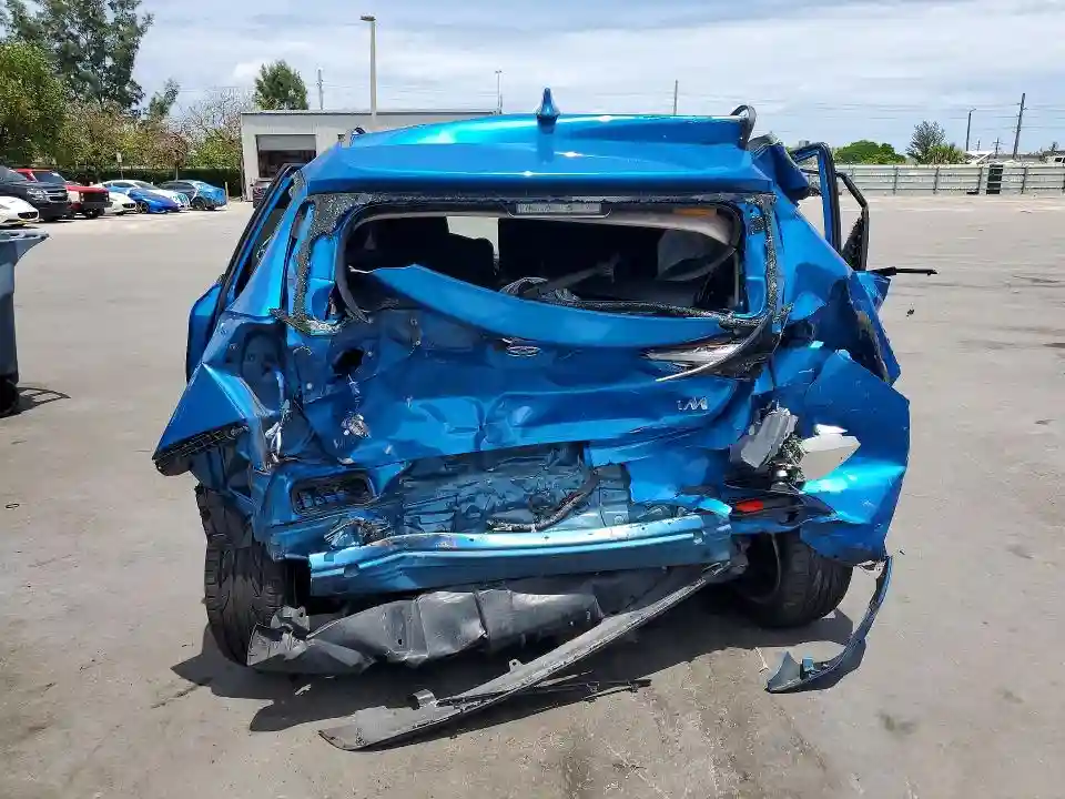 JTNKARJE3JJ561918 2018 TOYOTA COROLLA-5