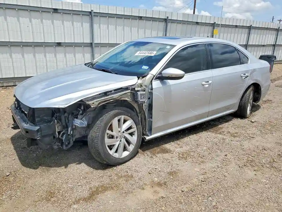 1VWBA7A36JC013050 2018 VOLKSWAGEN PASSAT-0