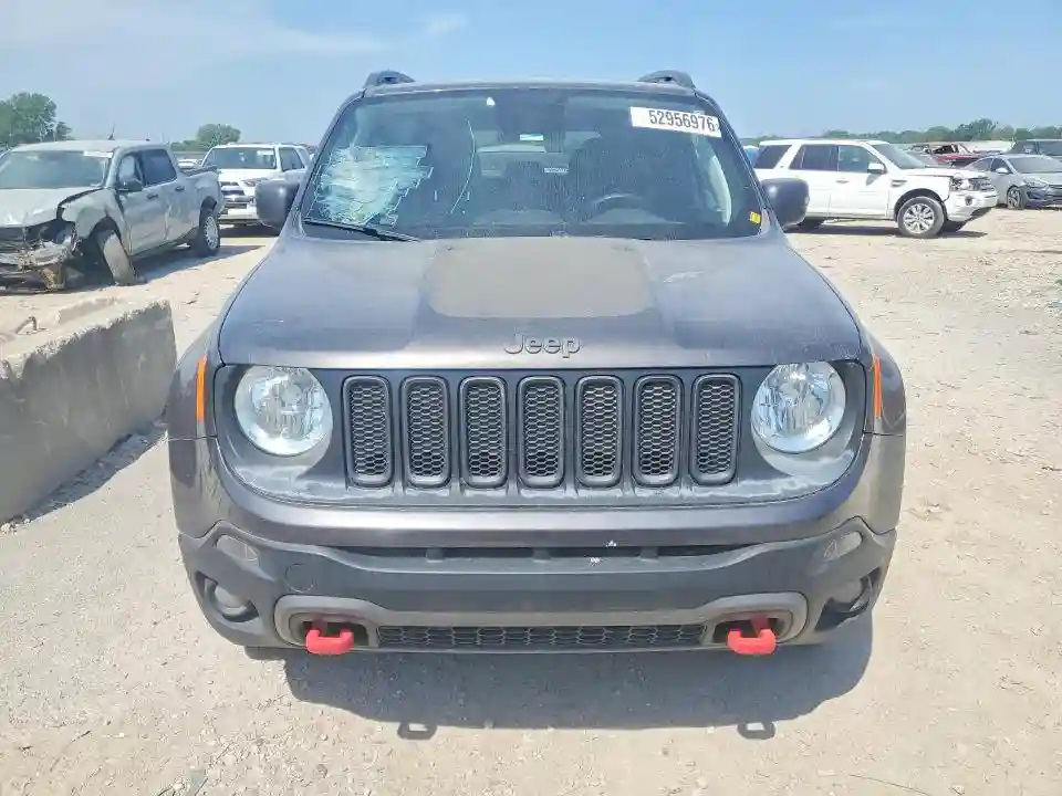 ZACCJBCB4JPG81939 2018 JEEP RENEGADE-4