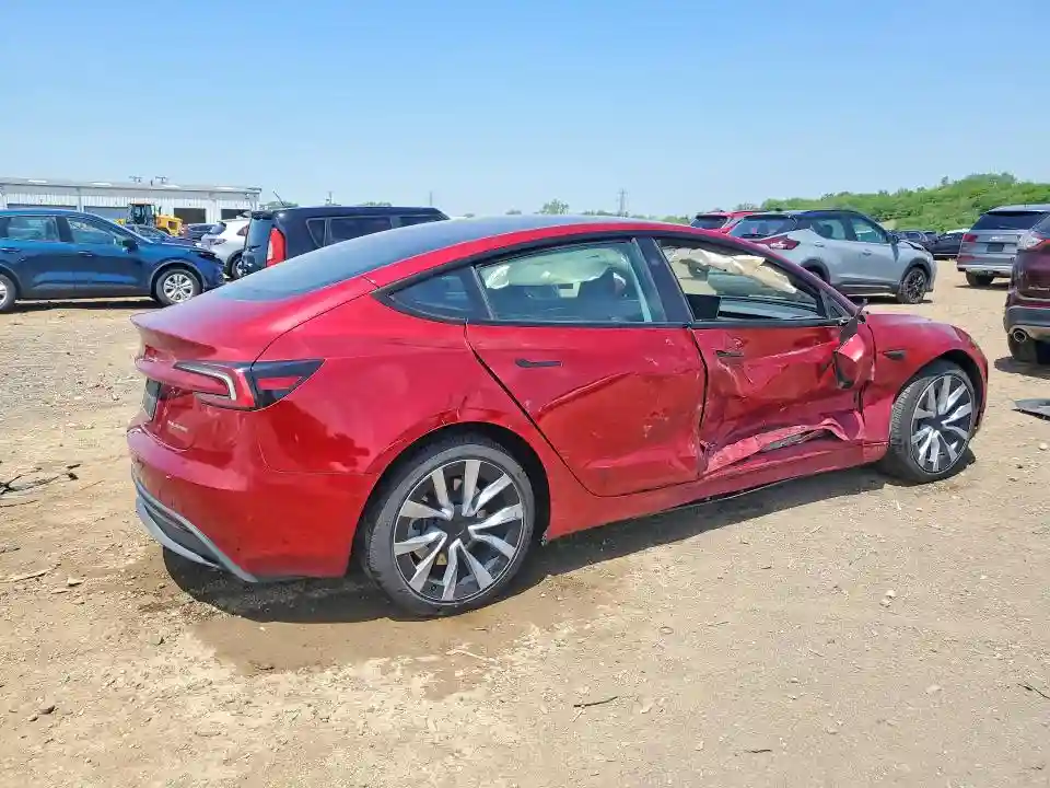 5YJ3E1EB6SF916376 2025 TESLA MODEL 3-2