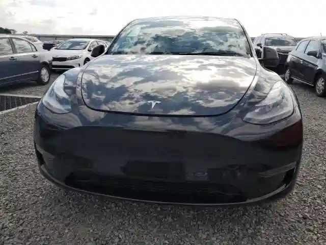 5YJYGDEF8MF305692 2021 TESLA MODEL Y-4