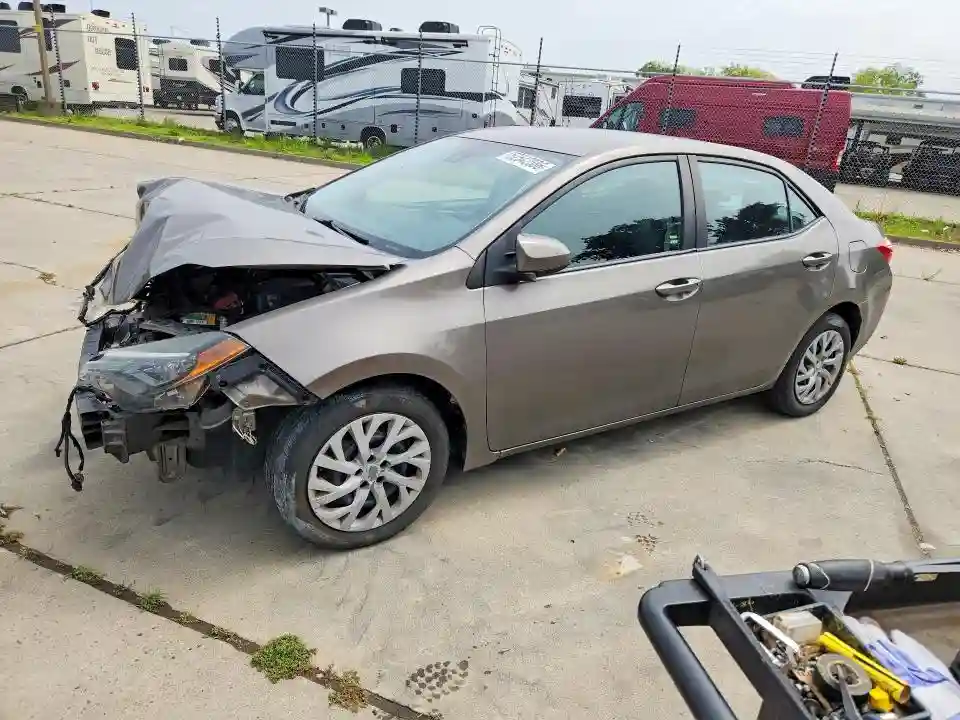 2T1BURHE9JC016786 2018 TOYOTA COROLLA-0
