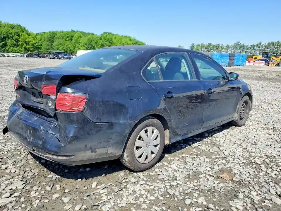 3VW267AJ6GM301609 2016 VOLKSWAGEN JETTA-2