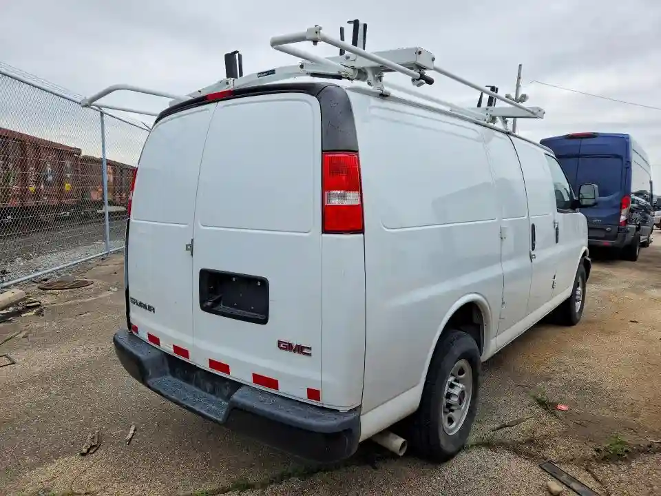 1GTW7AFP9P1115183 2023 GMC SAVANA-2