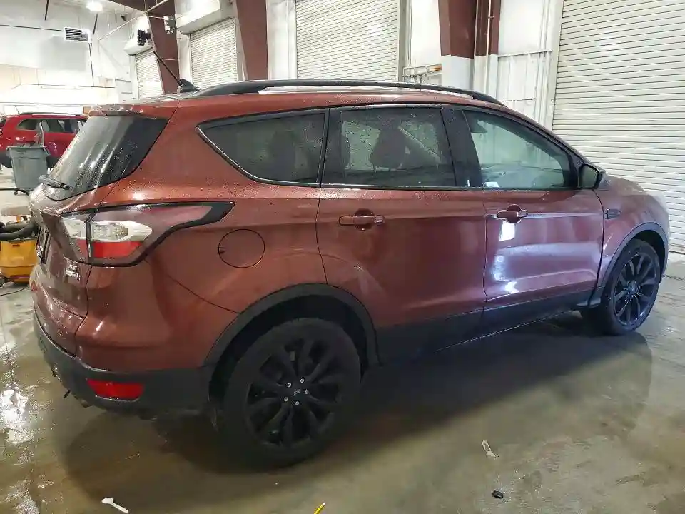1FMCU9GD9JUA23653 2018 FORD ESCAPE-2