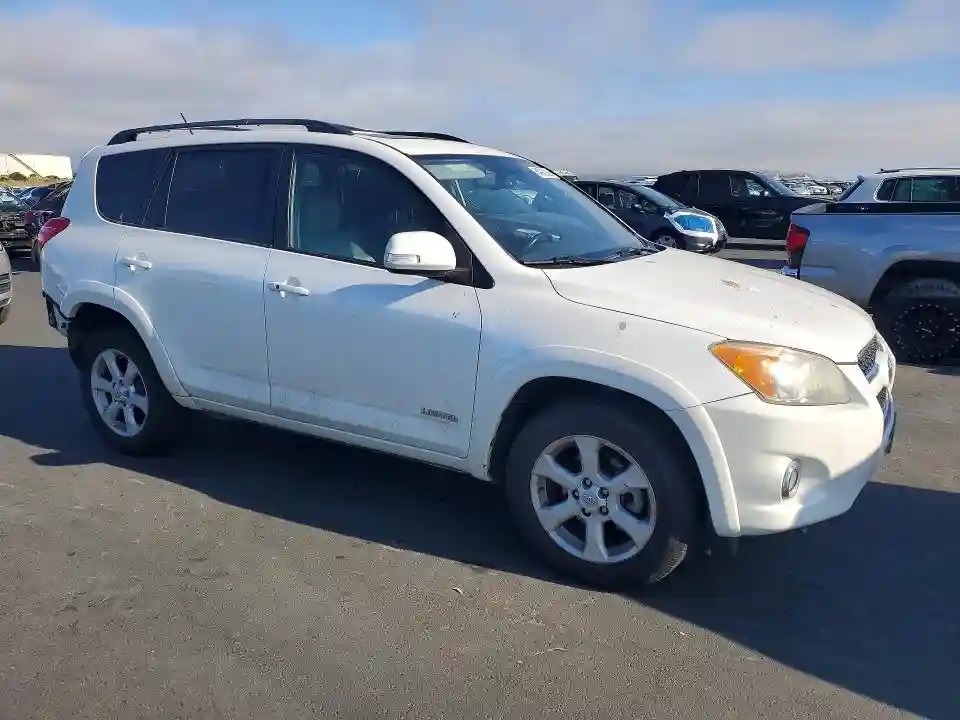 2T3DK4DV0BW058133 2011 TOYOTA RAV4-3