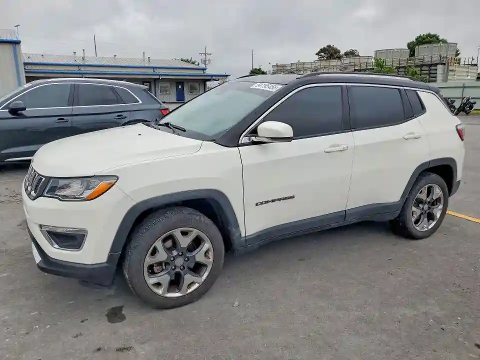 3C4NJDCB4JT209981 2018 JEEP COMPASS-0
