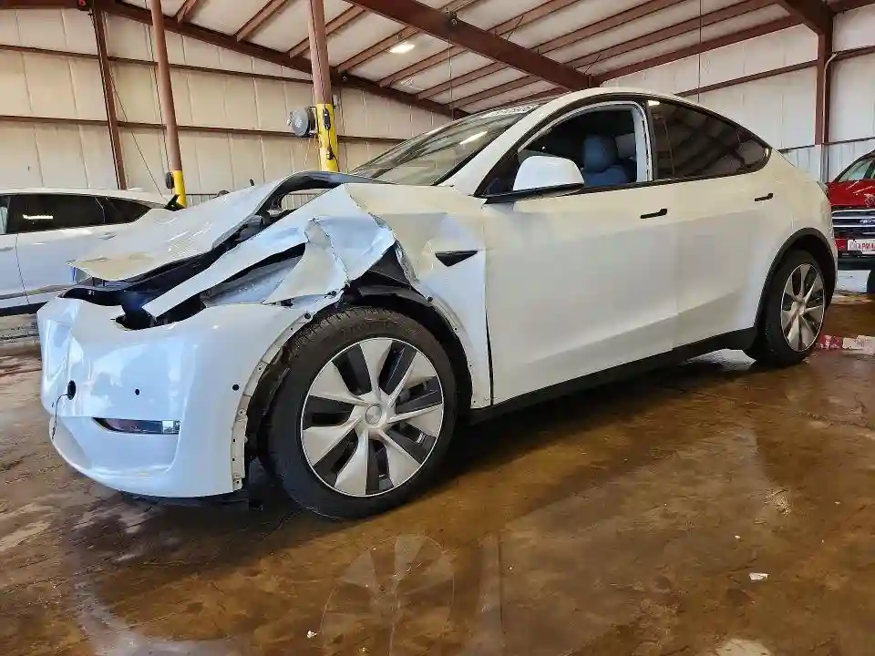 7SAYGDEE2NF331636 2022 TESLA MODEL Y-0