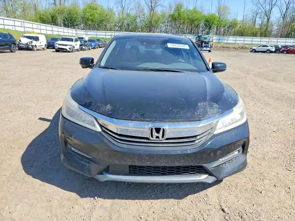 1HGCR3F91HA005032 2017 HONDA ACCORD-4