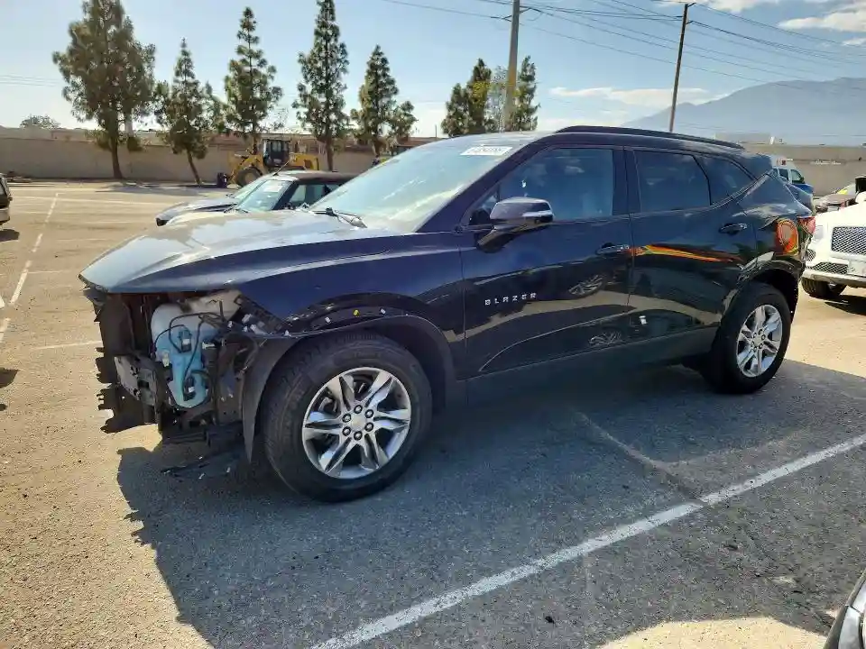 3GNKBBRA9KS586257 2019 CHEVROLET BLAZER-0